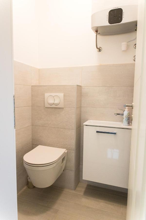 Apartment Zara - Luxury Apartment With Private Pool Exterior foto